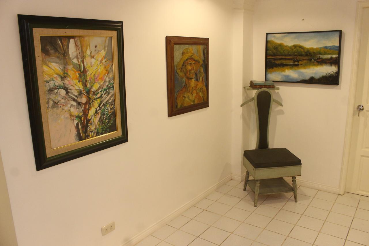 The White Bed And Breakfast Баколод Екстериор снимка