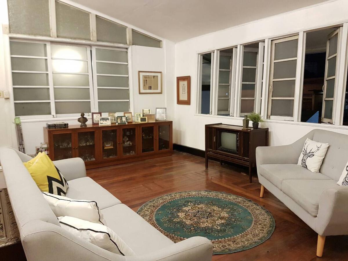 The White Bed And Breakfast Баколод Екстериор снимка