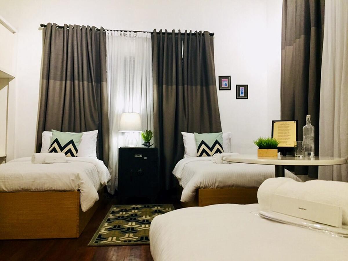 The White Bed And Breakfast Баколод Екстериор снимка